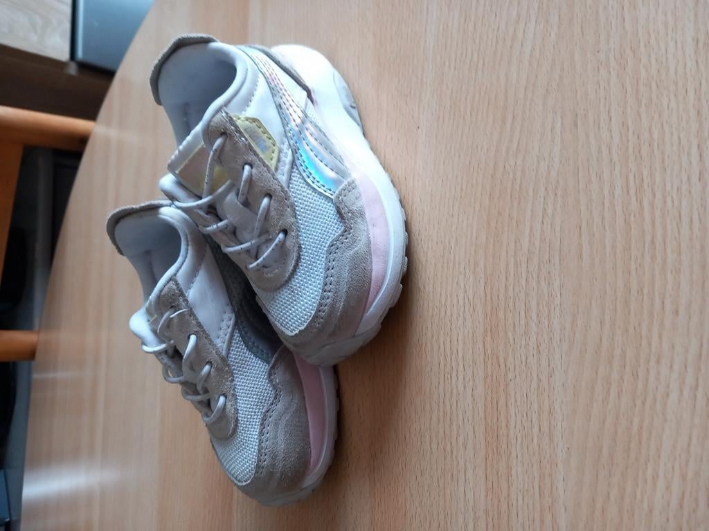Basket puma 22, Enfants & Bébés, Vêtements de bébé | Chaussures & Chaussettes, Enlèvement ou Envoi, Comme neuf