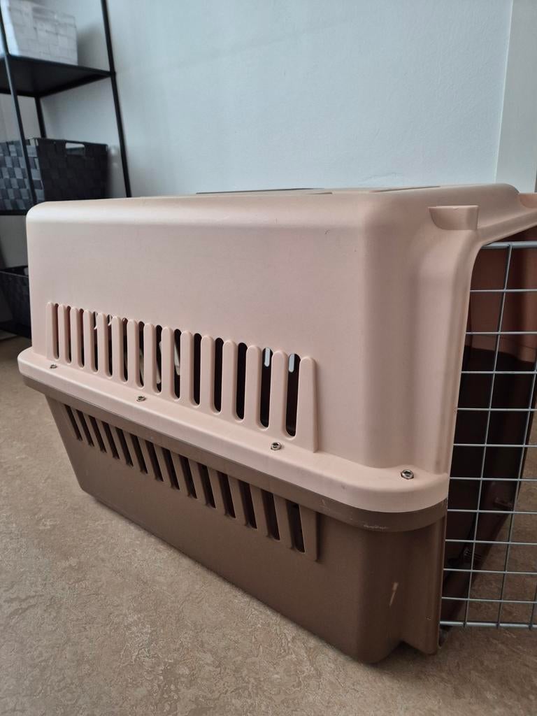 Reis bench / rust of slaapplaats puppy of middelgrote hond, Ophalen, Zo goed als nieuw