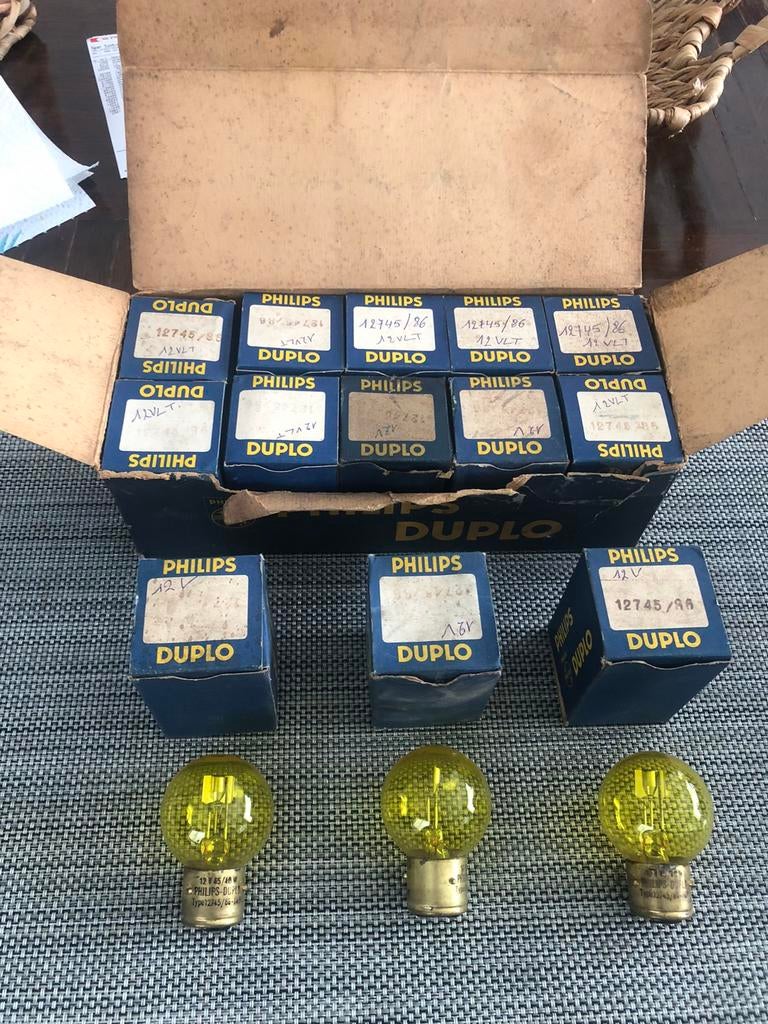 ampoule jaune Philips duplo 12v ancêtre oldtimer, Autos : Pièces & Accessoires, Éclairage, Enlèvement, Neuf, Pièces Oldtimer ou Ancêtre