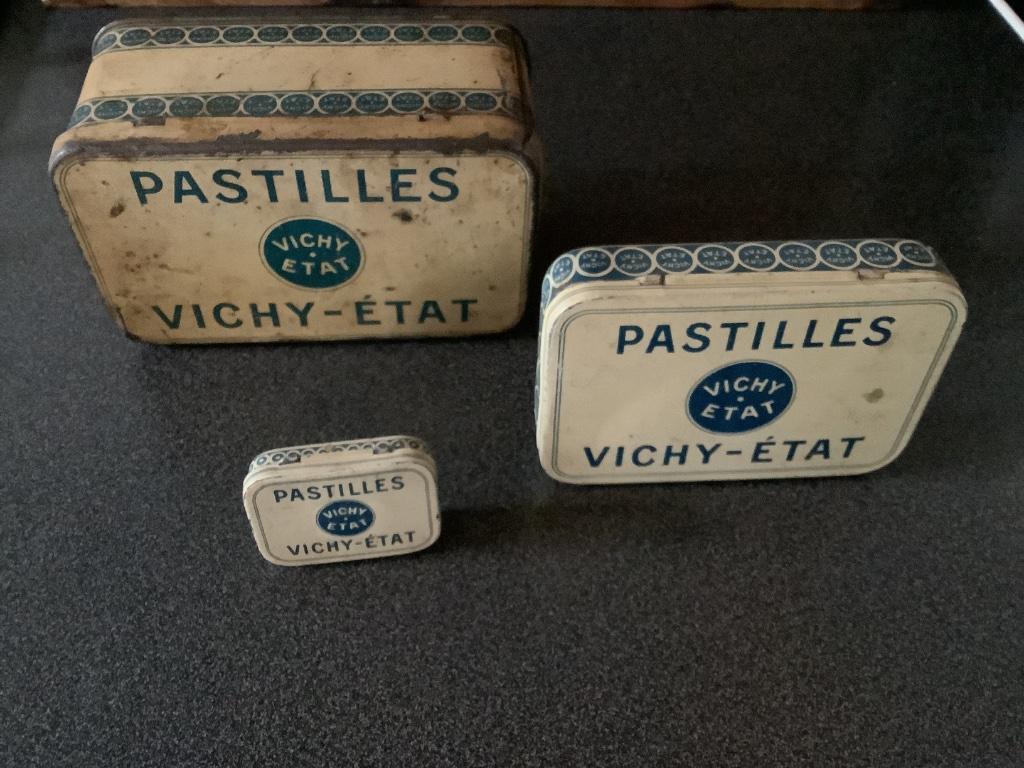 Oude blikken Vichy doosjes, Antiek en Kunst, Ophalen