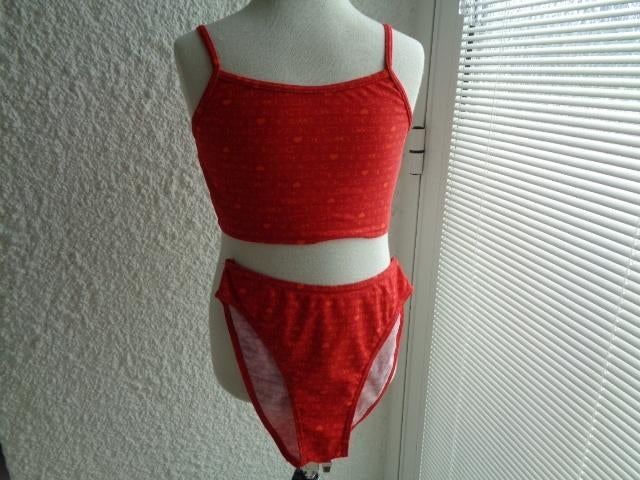 Bikini rouge imprimé. Marque Wannabee. 16 ans, Sport- of Zwemkleding, WANNABEE"., Zo goed als nieuw, Verzenden