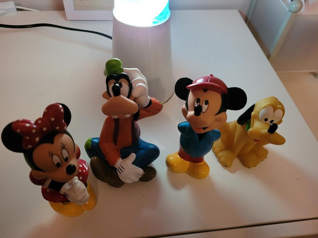 Lot figurines Disney – Mickey, Minnie, Dingo et Pluto, Collections