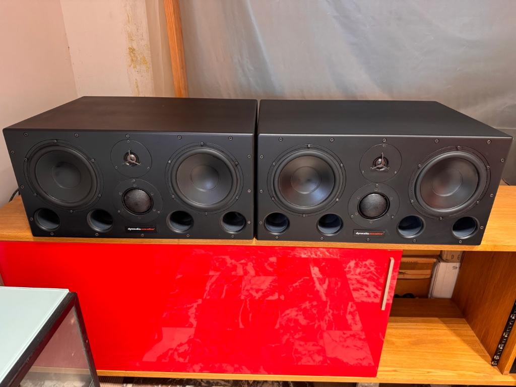 Enceintes Dynaudio acoustics M2, Autres marques, Comme neuf, Enlèvement, Haut-parleurs Frontaux, Arrière ou Stéréo