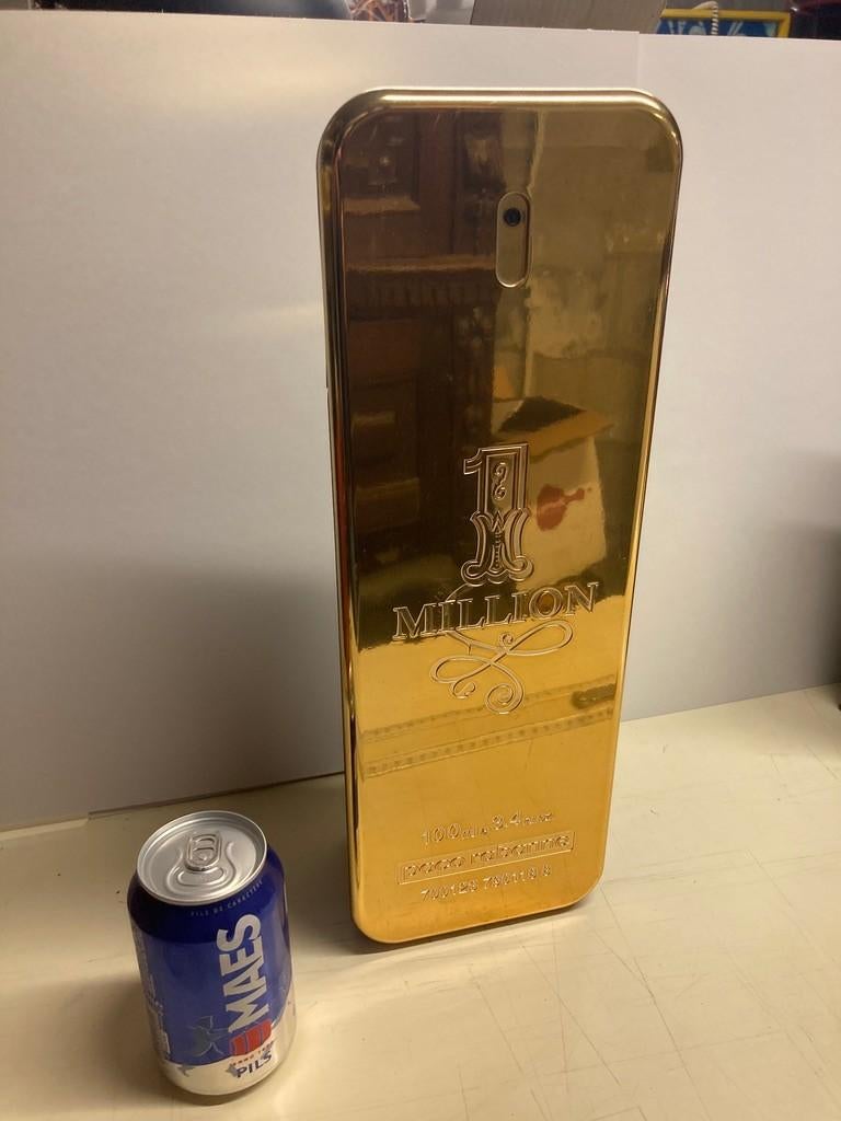 Parfums flacon factice  PACO RABANNE, Enlèvement