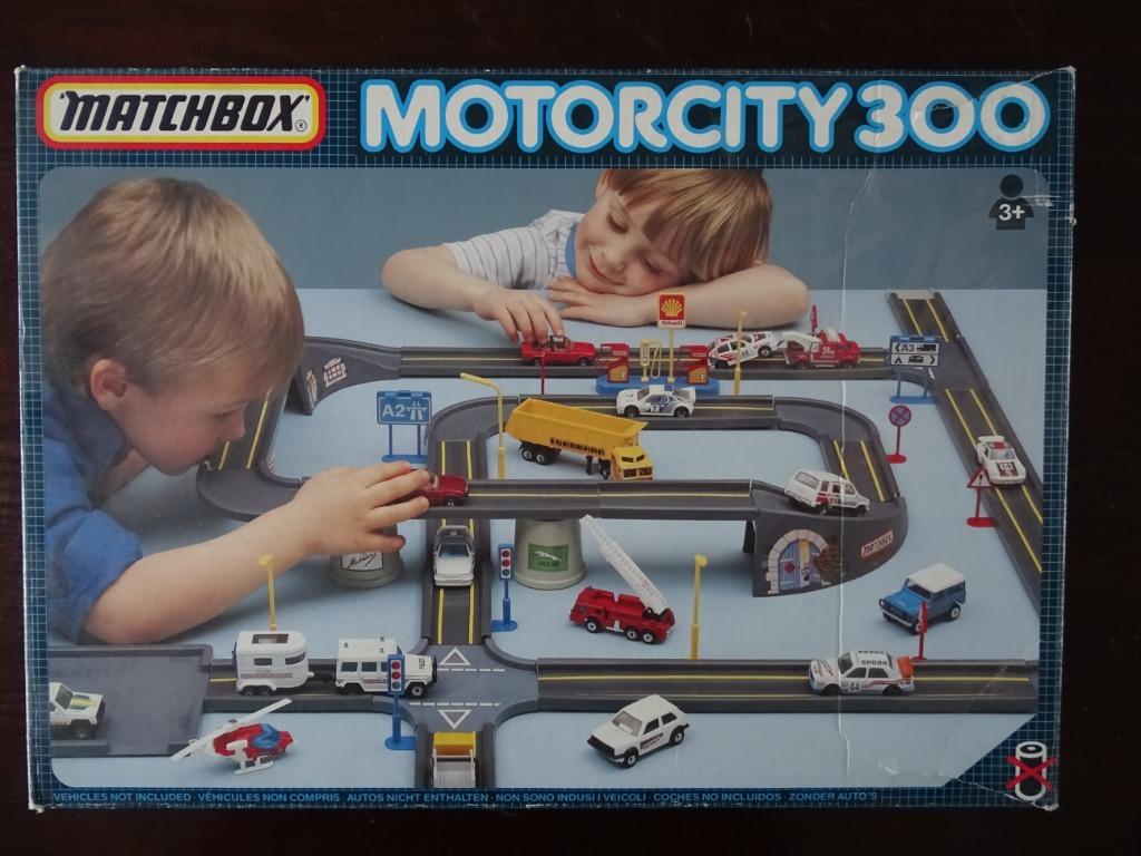 matchbox motercity 300 +620, builder, pakeergarage, spoorweg, Ophalen, Gebruikt, Bouwen