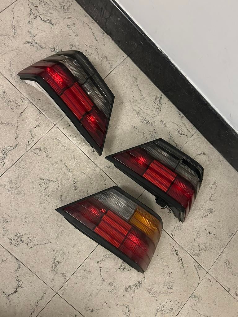 Achterlicht Mercedes W124 - 3 stuk voor 80€, Ophalen, Gebruikt, Mercedes-Benz