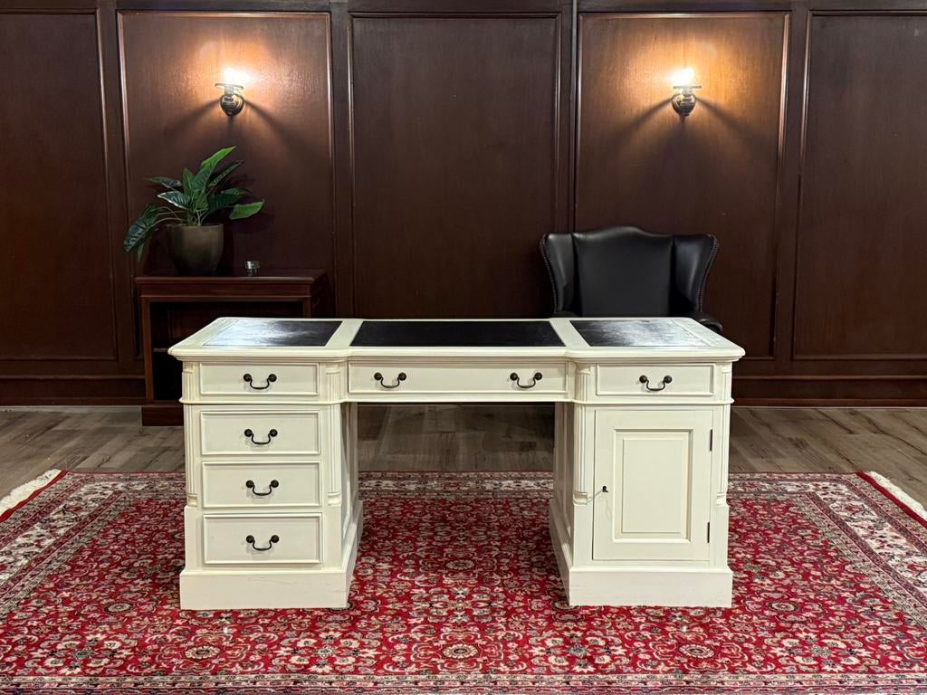 Klassiek Engels bureau wit (partnerdesk) #604, Huis en Inrichting, Ophalen of Verzenden, Zo goed als nieuw