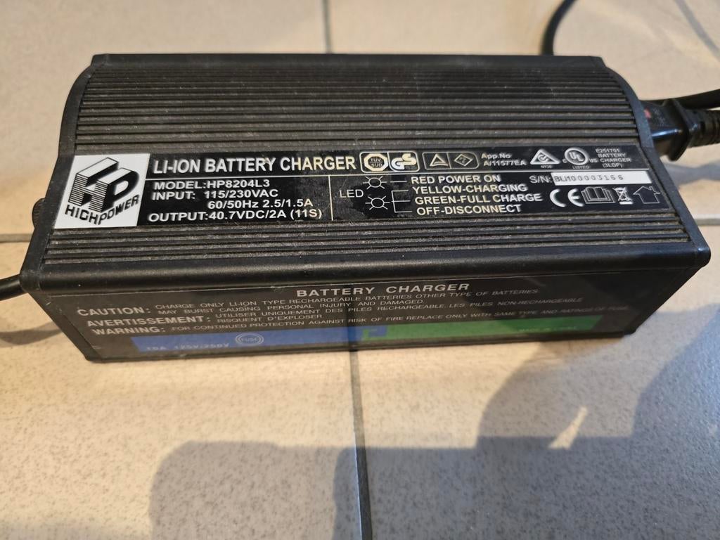 Bionx 3-pins lader 40.7V (11S) - LAATSTE STUK, Ophalen of Verzenden