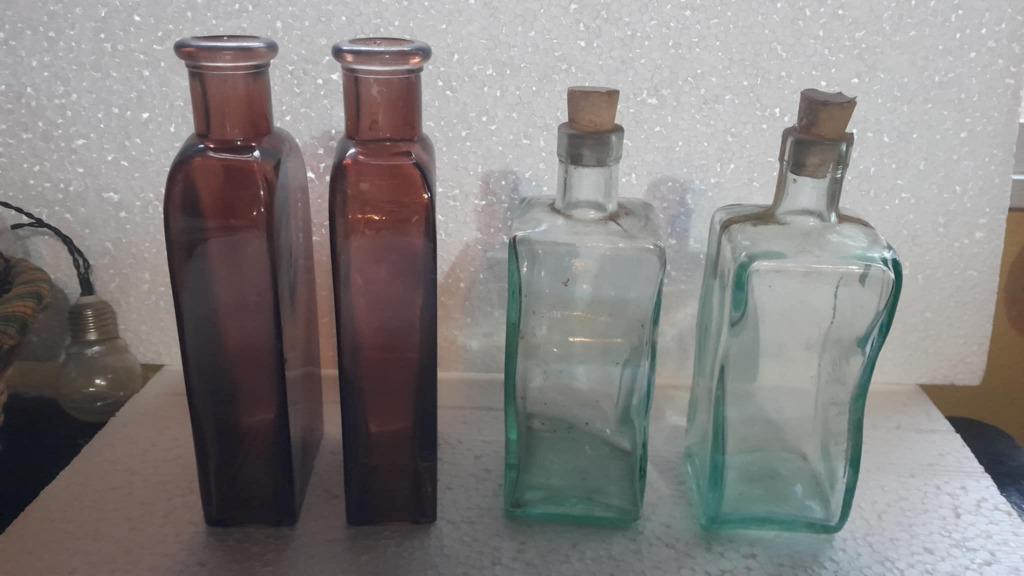 4 leuke vintage decoratieve glazen flesjes, Antiek en Kunst, Verzenden