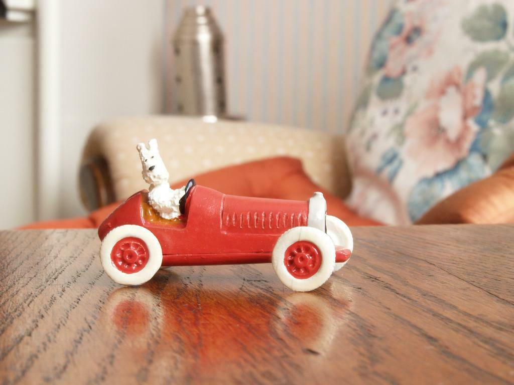 PIXI Milou dans la Voiture à pédales, Enlèvement ou Envoi, Tintin, Comme neuf, Statue ou Figurine