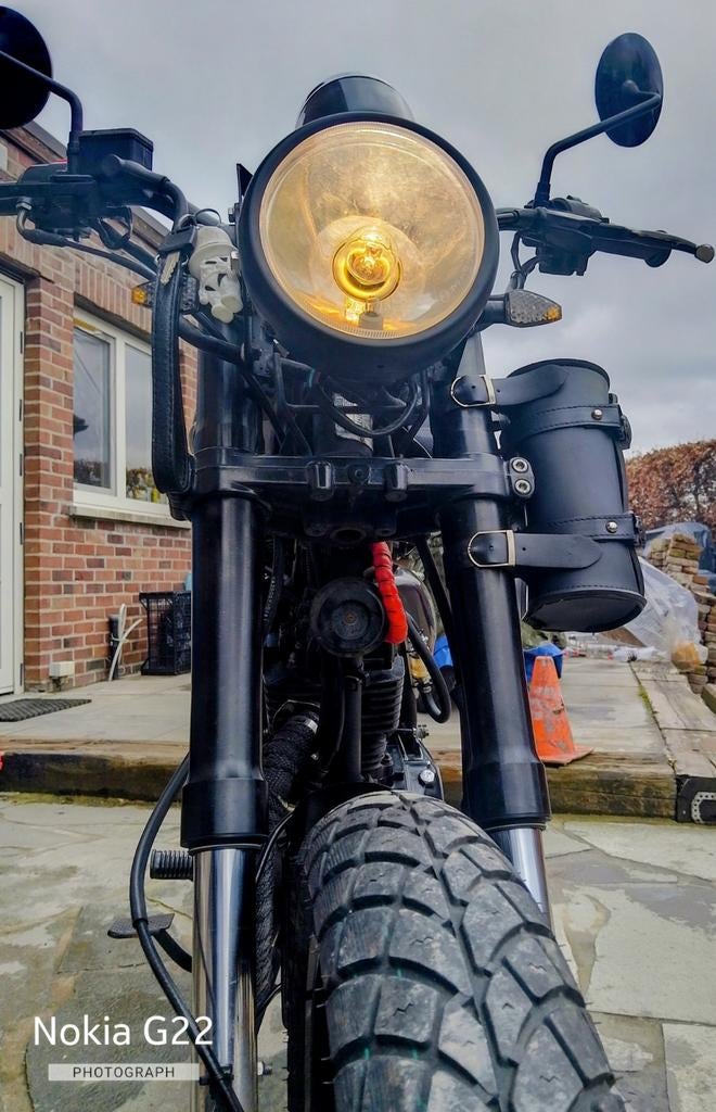 125cc custom Scrambler Bluroc Bullit, Motoren, Particulier, 125 cc, 1 cilinder, LED Verlichting