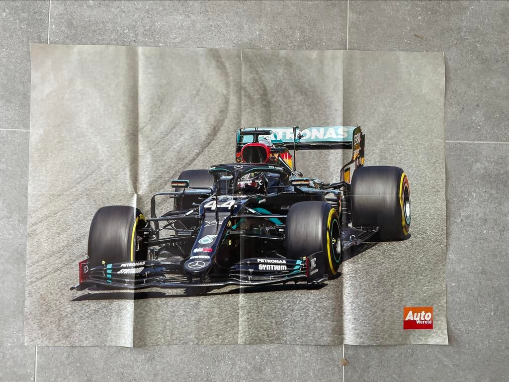 Mercedes poster met formule 1 en amg, Verzamelen, Ophalen, Gebruikt, Rechthoekig Liggend, Canvas of Doek