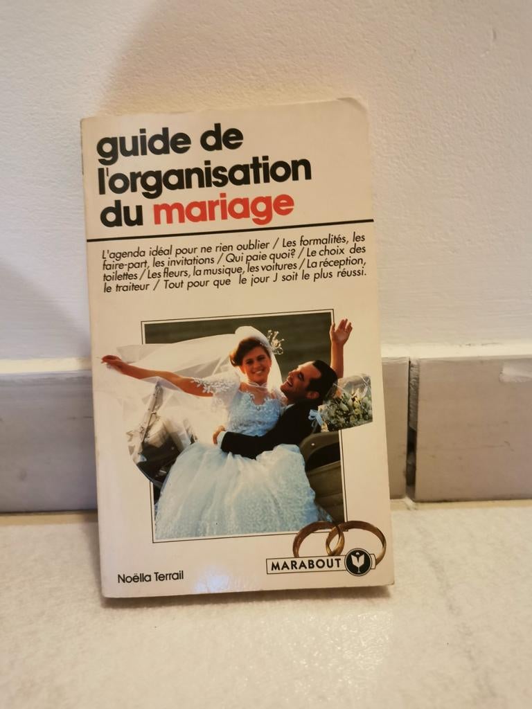 Guide de l'organisation du mariage Marabout, Enlèvement ou Envoi, Comme neuf