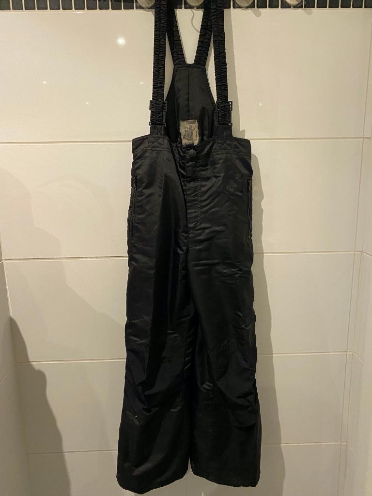 Zwarte snowboard / skibroek maat 152 - Snow Sport, Sport en Fitness, Overige merken, Ophalen of Verzenden, Zo goed als nieuw, Kleding
