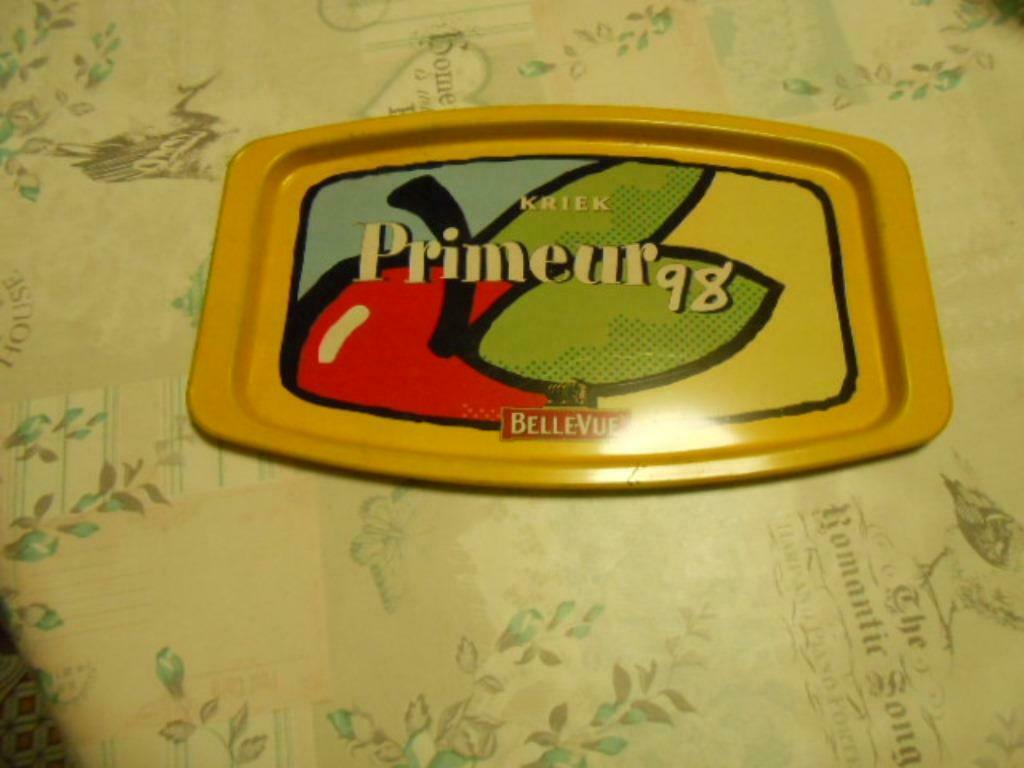 Belle-Vue Kriek Primeur 98 schaaltje, Enlèvement ou Envoi, Utilisé, Panneau, Plaque ou Plaquette publicitaire, Autres marques