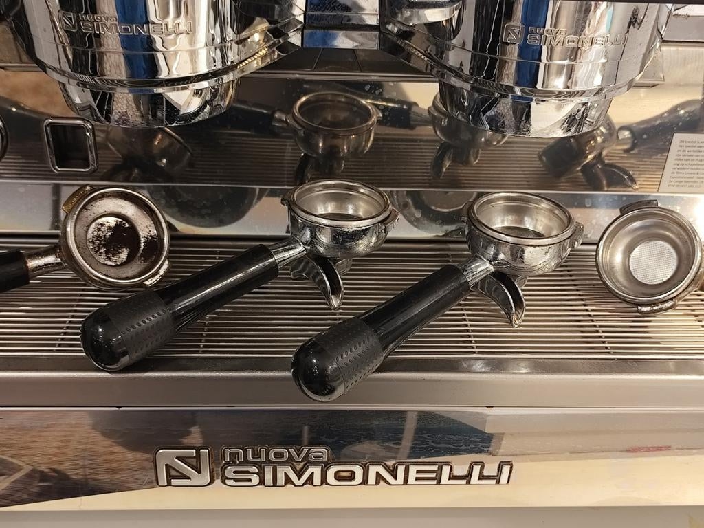 TOPPER: Professioneel espressomachine. NUOVA SIMONELLI., Ophalen, Gebruikt