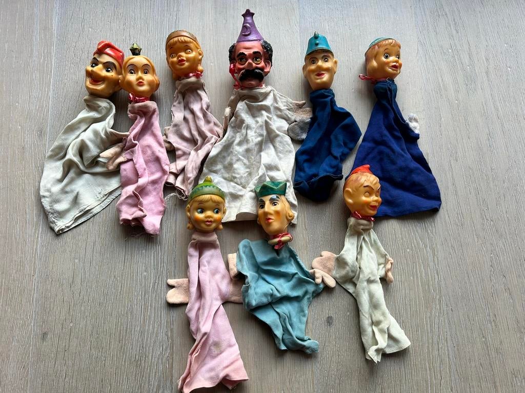 Poppenkast poppen plastiek, Ophalen of Verzenden, Gebruikt