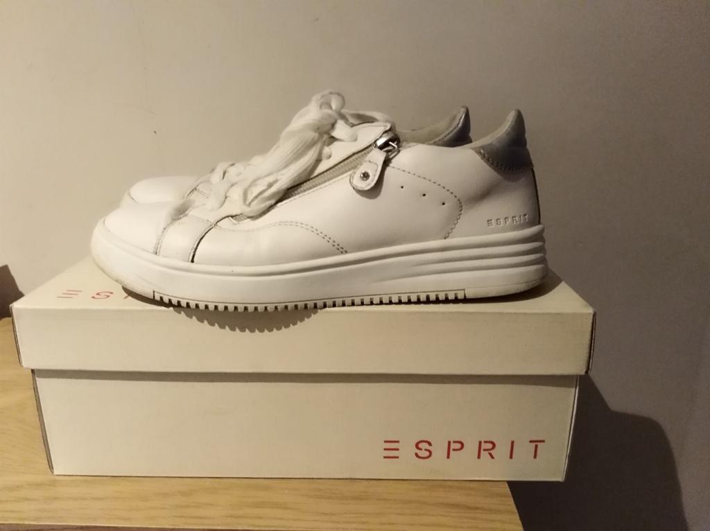 Sneakers Esprit mt 38, Ophalen of Verzenden, Zo goed als nieuw, Wit