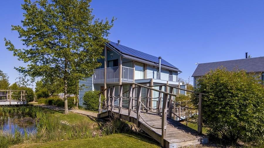 Luxe villa voor 6 personen op een vakantiepark aan een meer, Vacances, Maisons de vacances | Belgique, Parc de loisirs, Lac ou rivière
