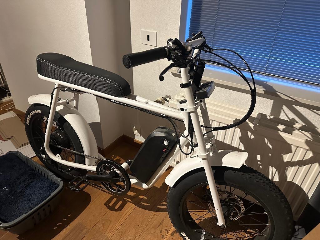 FIETS IN MOTORSTIJL, Fietsen en Brommers, Ophalen, Zo goed als nieuw, Staal, Chopper