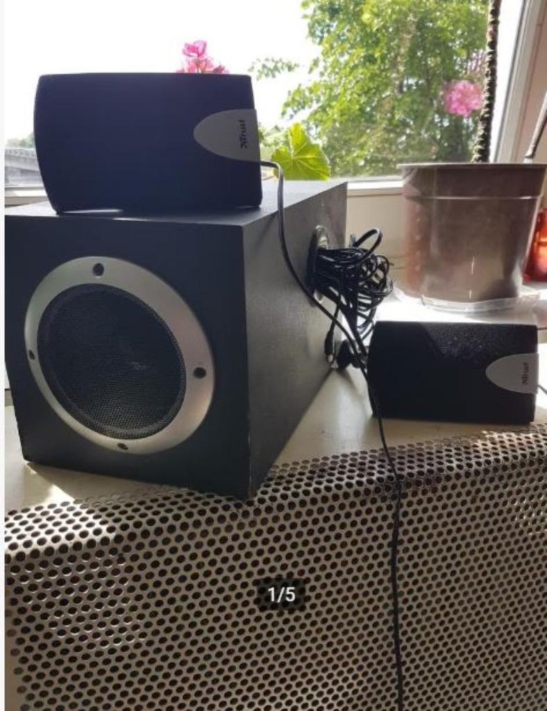 Trust luidspreker. 2.1. Super geluid! Houten subwoofer! Lees, Computers en Software, Pc speakers, Verzenden, Gebruikt, TRUST
