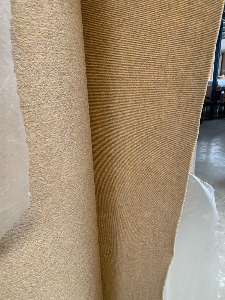tapijt 2 breed geribd beige, Huis en Inrichting, 75 m² of meer, Beige, Nieuw, Ophalen of Verzenden