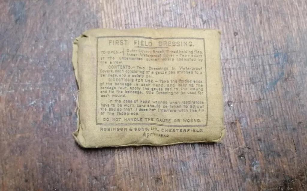 Pansement militaire Gb Anglais WW2 1942, Collections, Objets militaires | Seconde Guerre mondiale, Envoi