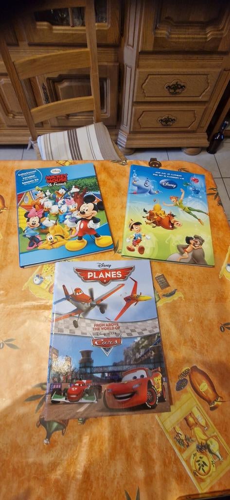 Albums pochettes STICKERS Disney, Car's, Planes