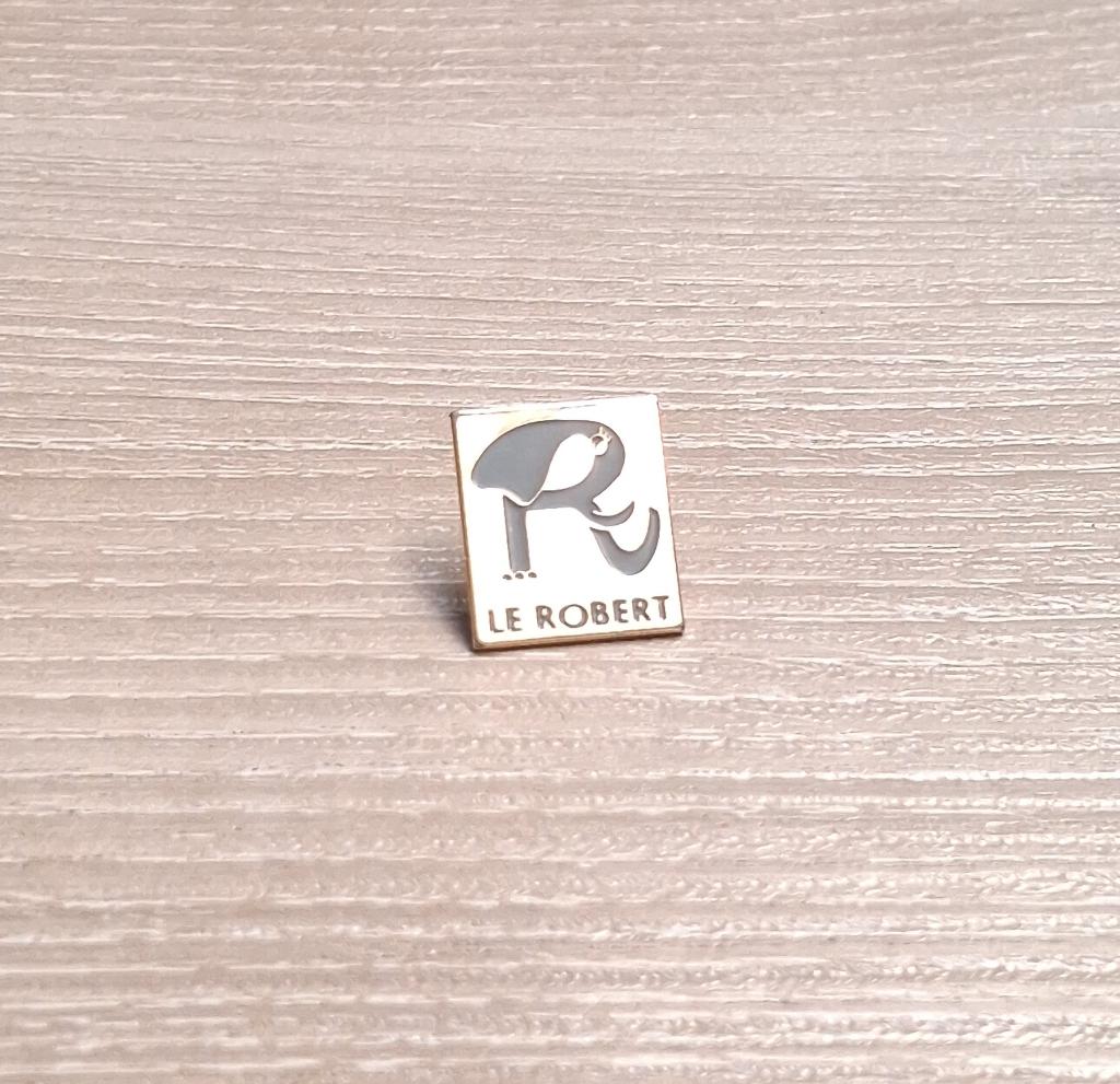 PIN - LE ROBERT - UITGEVERIJ - WOORDENBOEKEN - DICTIONNAIRE, Envoi, Utilisé, Autres sujets/thèmes, Insigne ou Pin's