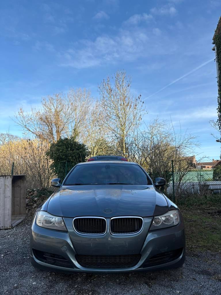 Bmw E90 318d, Cuir, Euro 5, Achat, Boîte manuelle