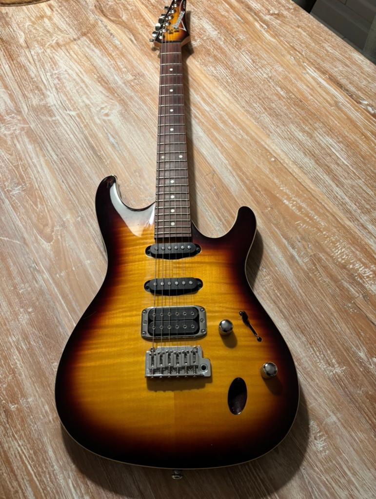 Mooie Ibanez SA260FM gitaar, Enlèvement, Comme neuf, Ibanez