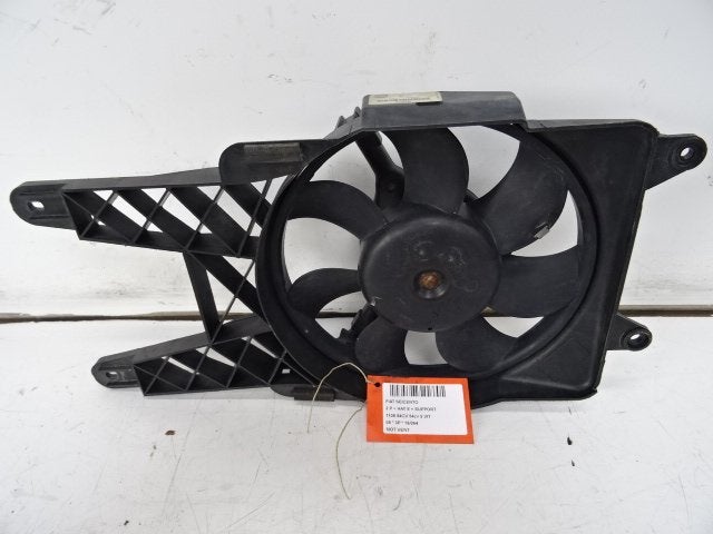 VENTILATEUR RADIATEUR MOTEUR Fiat Seicento (187), Autos : Pièces & Accessoires, FCA Germany GmbH, IPC D1-09 Bahnhofsplatz
65423  Rüsselsheim am Main, DE