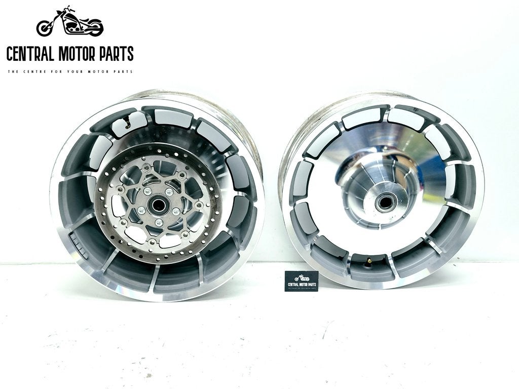 Roues Fat Boy 18 pouces 18x4,5 + 18x8 Fat Boy 2018-up, Motos, Envoi, Utilisé