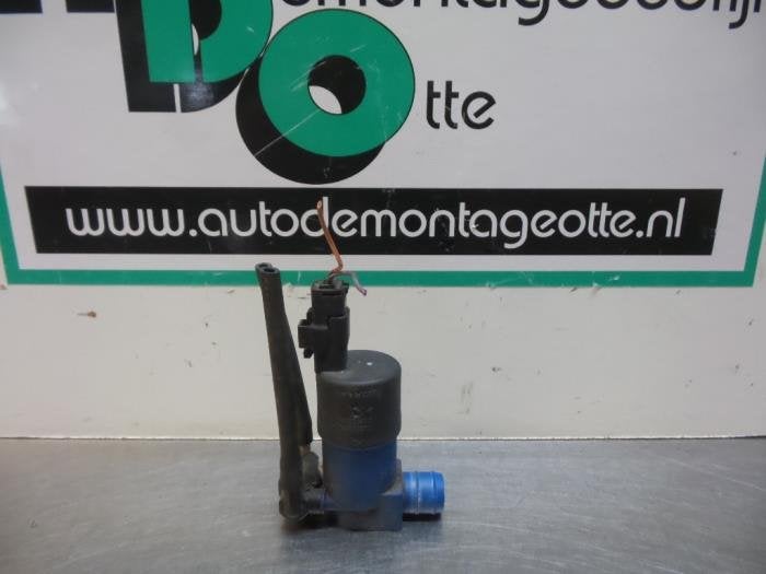Ruitensproeierpomp voor van een Renault Clio (Clio 3 06-), Auto-onderdelen, Ruiten en Toebehoren, Gebruikt, -, Renault, -