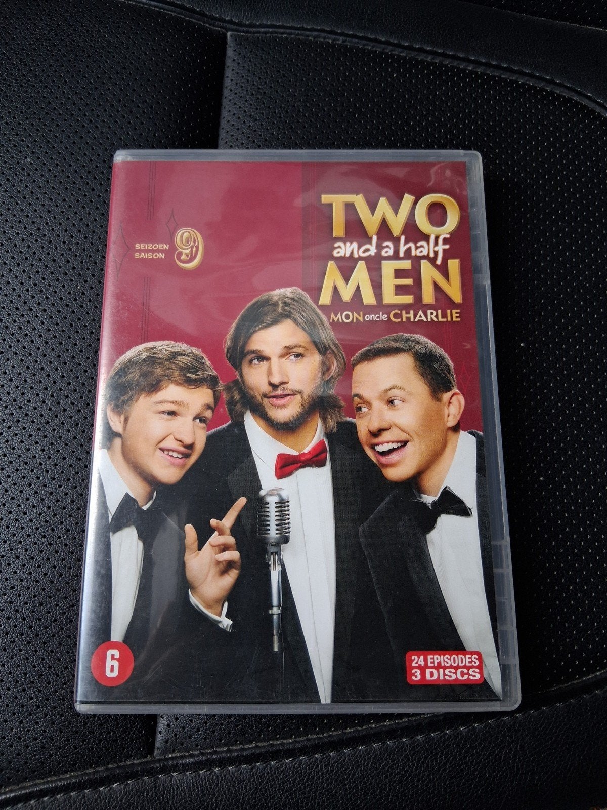 Dvd-box two and a half men seizoen 9, Nederlands, Vanaf 9 jaar, Ophalen of Verzenden, Zo goed als nieuw