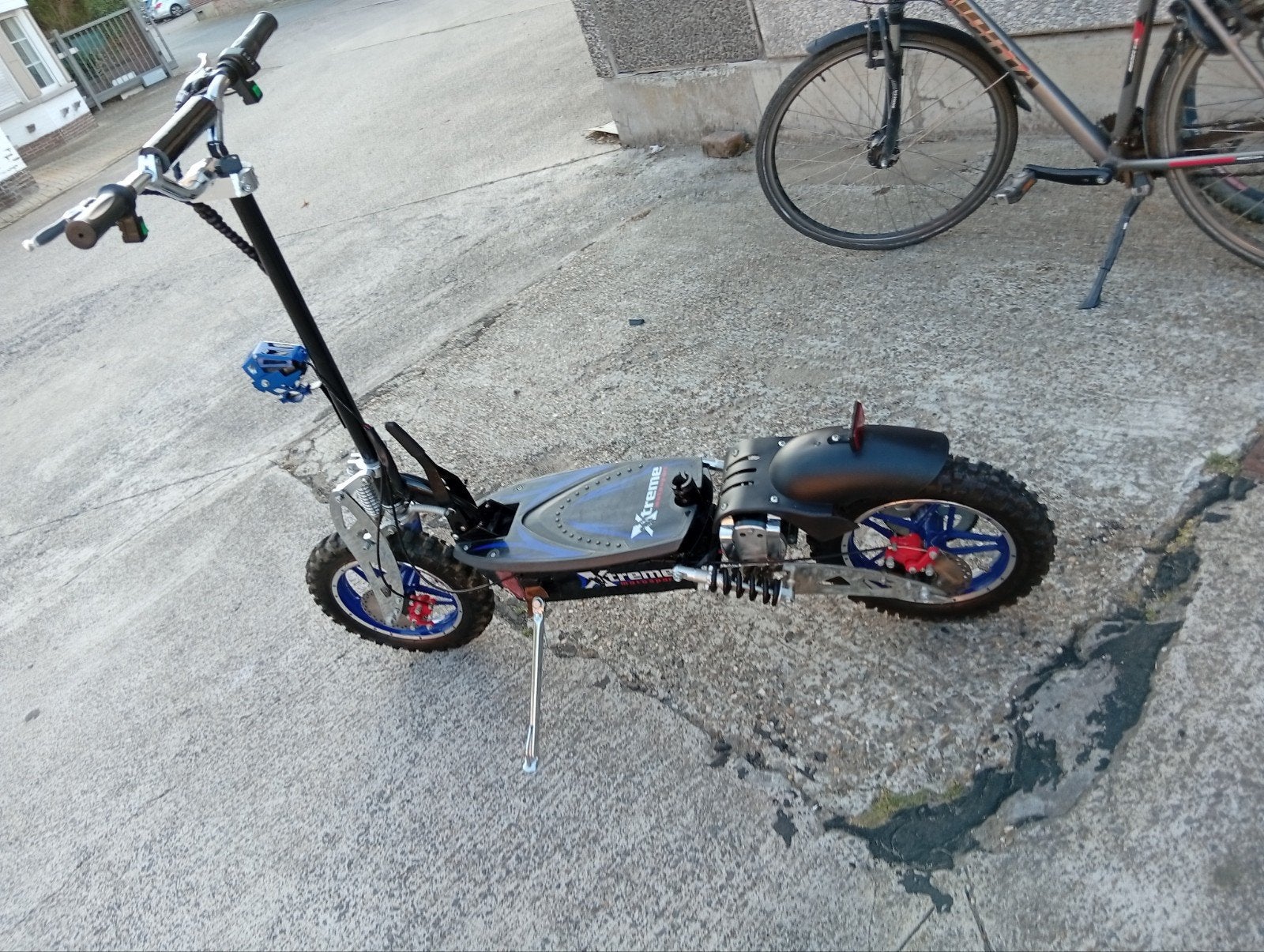 Xtreme Motosport electrische cross step, Ophalen, Zo goed als nieuw, Elektrische step (E-scooter), Xtreme motosport