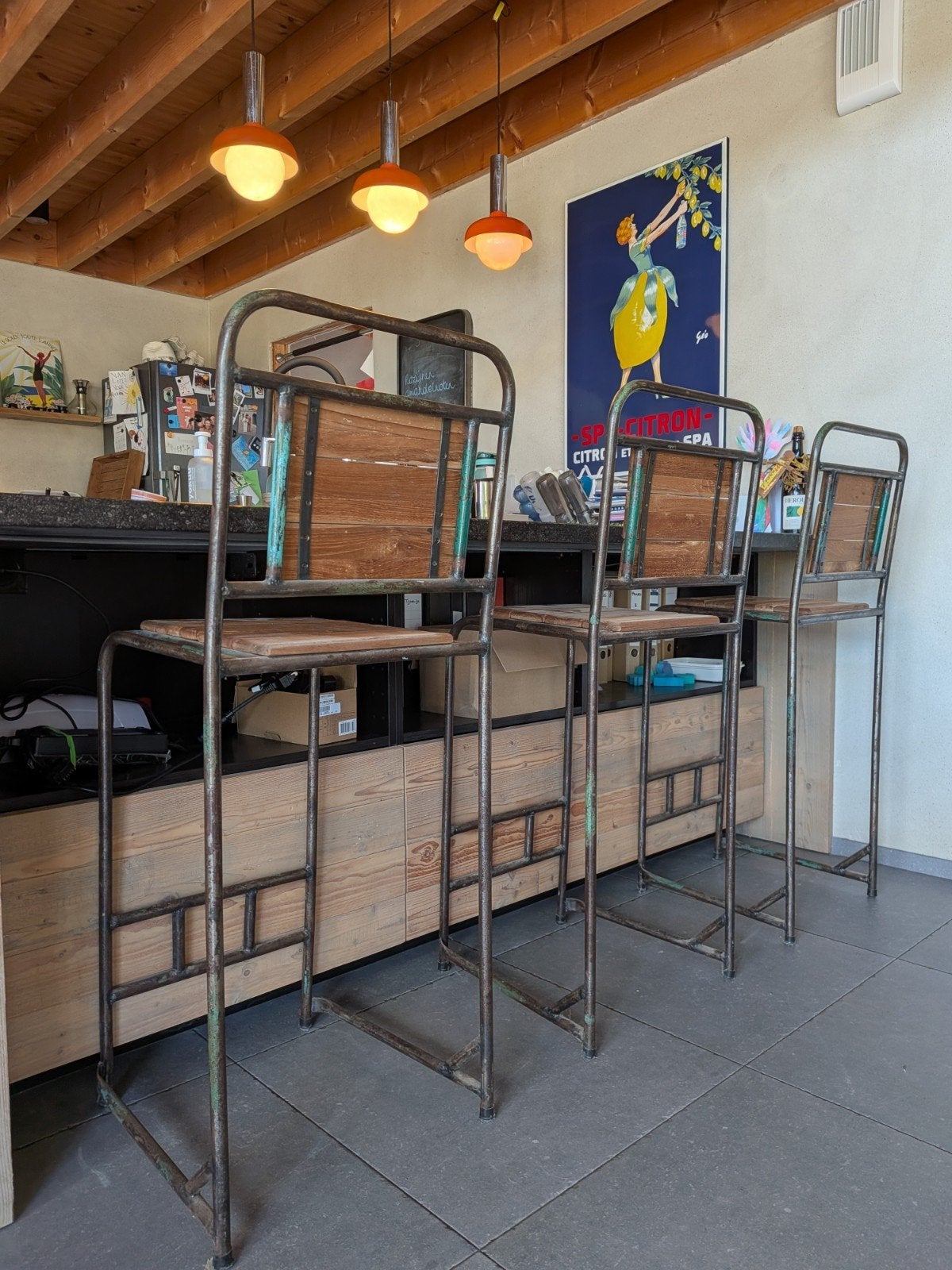 Vintage industriële barstoelen, Ophalen