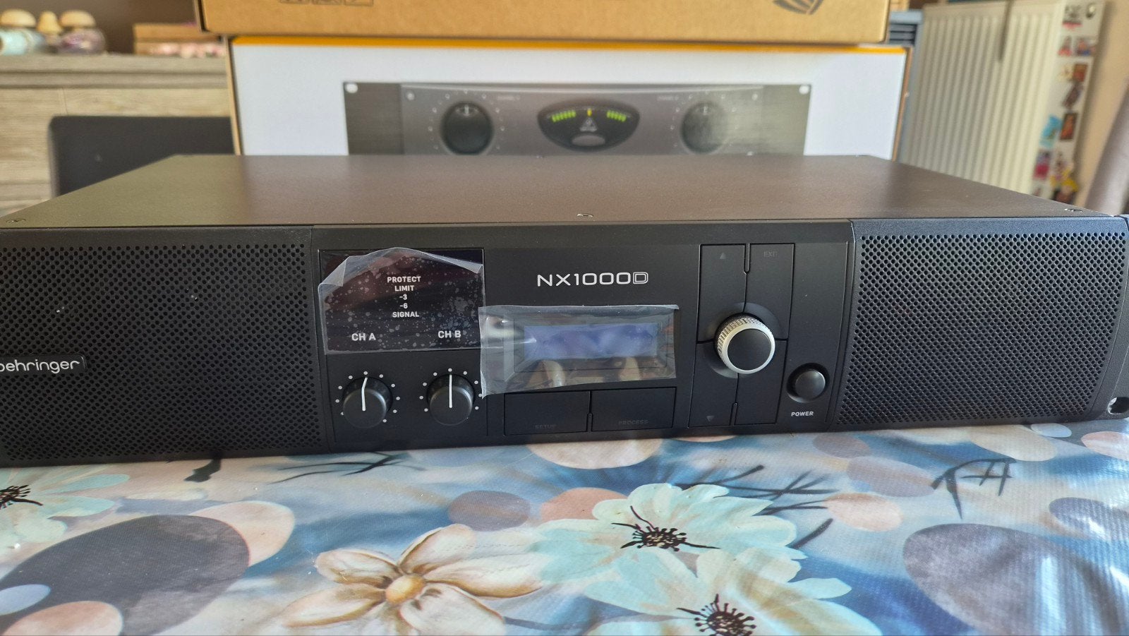 Behringer NX1000D, TV, Hi-fi & Vidéo, Amplificateurs & Ampli-syntoniseurs, Enlèvement ou Envoi