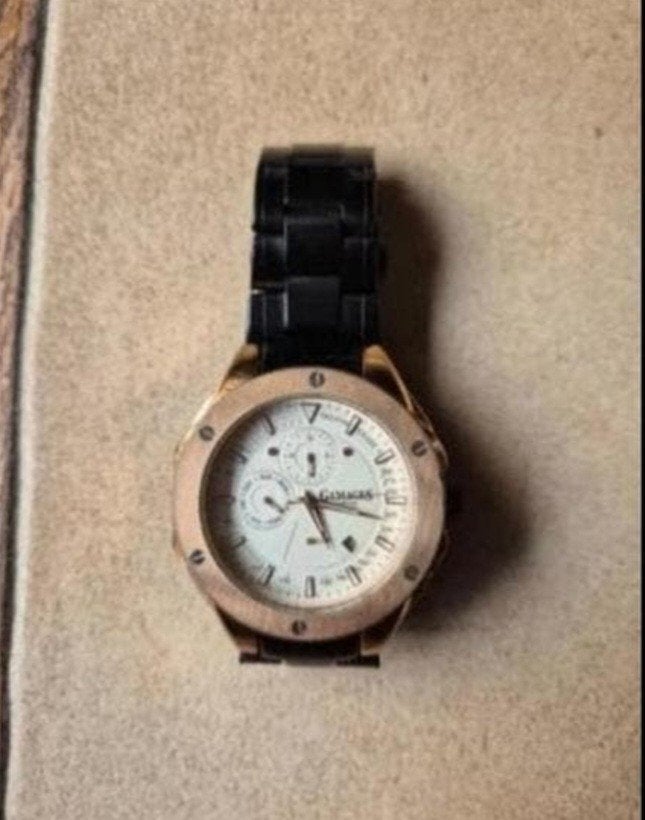 Montre Gamages London - Limited Edition Sports Calendar (Ros, Bijoux, Sacs & Beauté, Montres | Hommes, Enlèvement ou Envoi, Utilisé