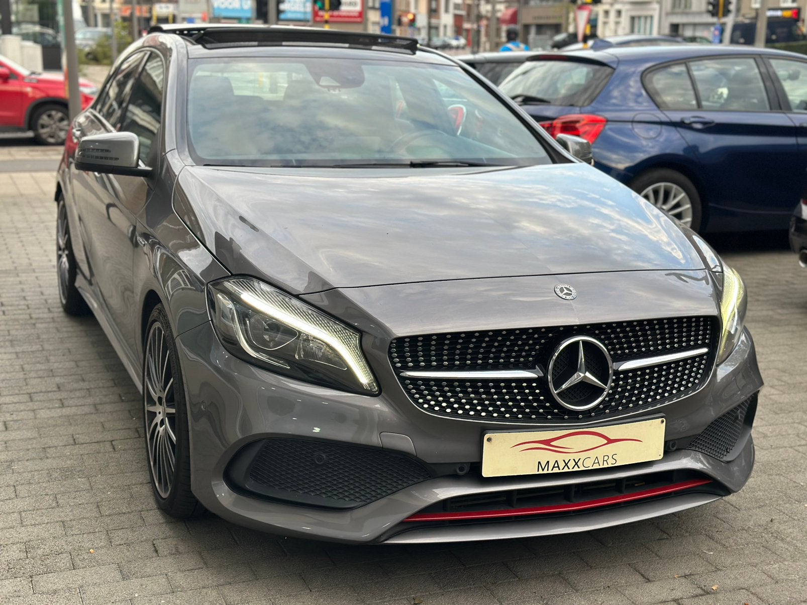 Mercedes A250i Sport 4Matic AMG uitlaat Pano Leder Camera, Autos, Cuir, Achat, Euro 6, Entreprise