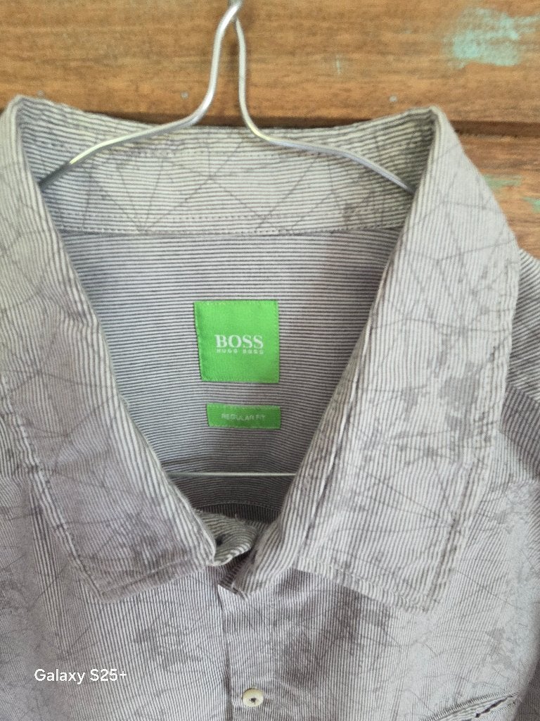 Chemise Gris motifs Hugo Boss T(M), Vêtements | Hommes, Chemises, Tour de cou 39/40 (M), Gris, Comme neuf, Enlèvement