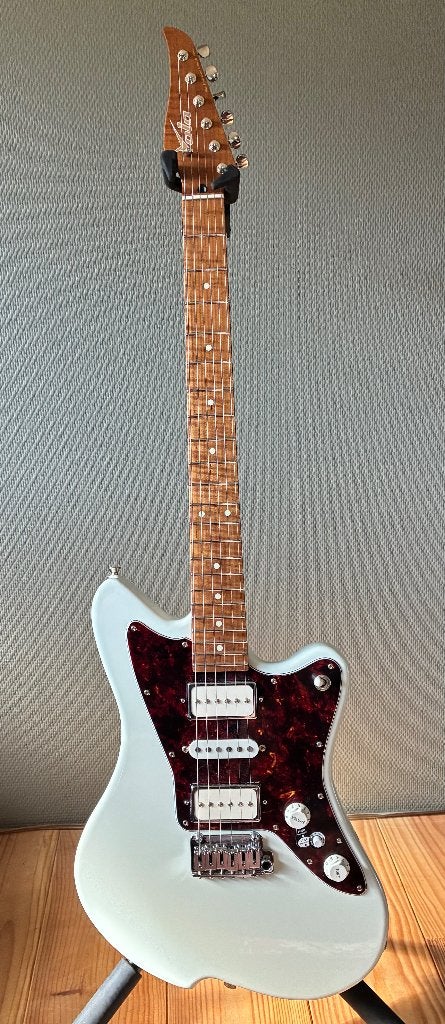 Vola JZ FRO P90 gitaar in Olympic White + Gig-bag, Musique & Instruments, Enlèvement, Comme neuf, Solid body, Autres marques