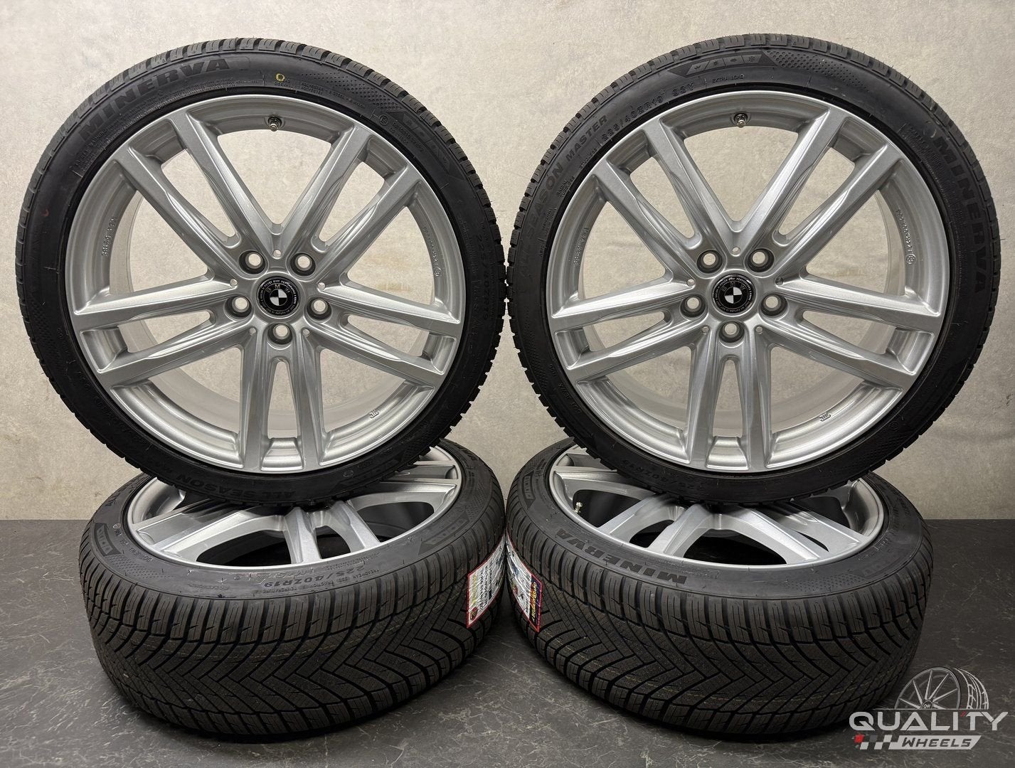 5x112 19 inch BMW 1 serie F40 F70 Velgen + Banden 225/40R19, Autos : Pièces & Accessoires, Pneus & Jantes, Pneus et Jantes, 4 Saisons