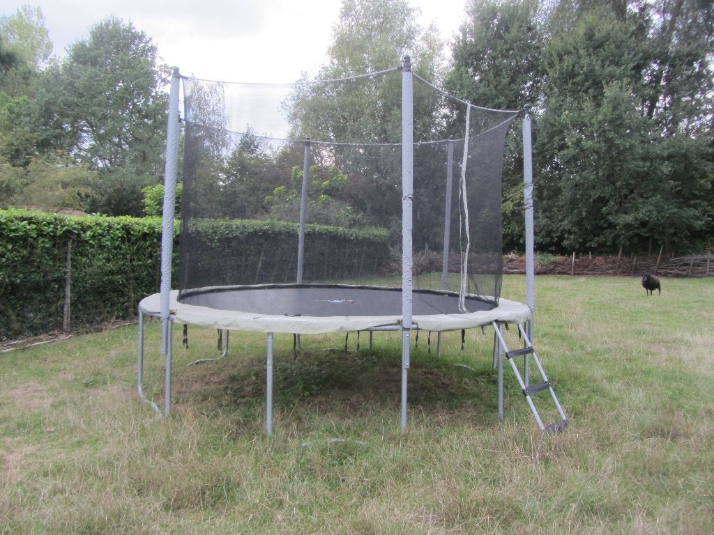 trampoline, Enfants & Bébés, Jouets | Extérieur | Trampolines, Enlèvement, Comme neuf