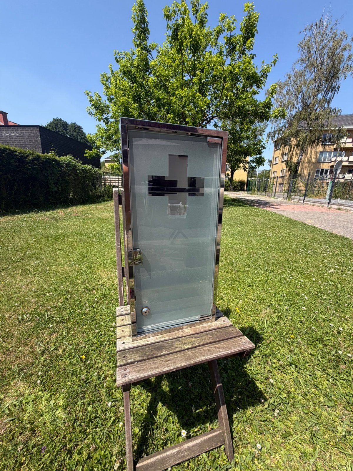Medicijnkastje / Apothekerskastje met matglazen deur, Ophalen, Zo goed als nieuw