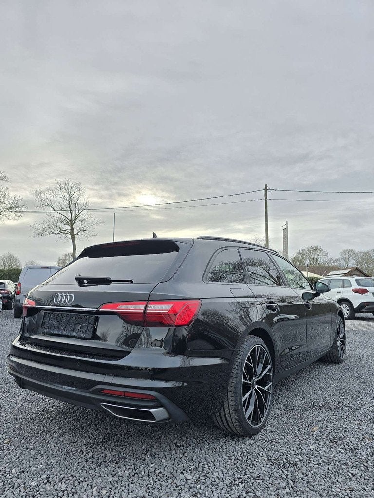 Audi A4 35 TFSI Business Edition Attraction S tronic, Autos, Système audio, Achat, Entreprise, 5 portes