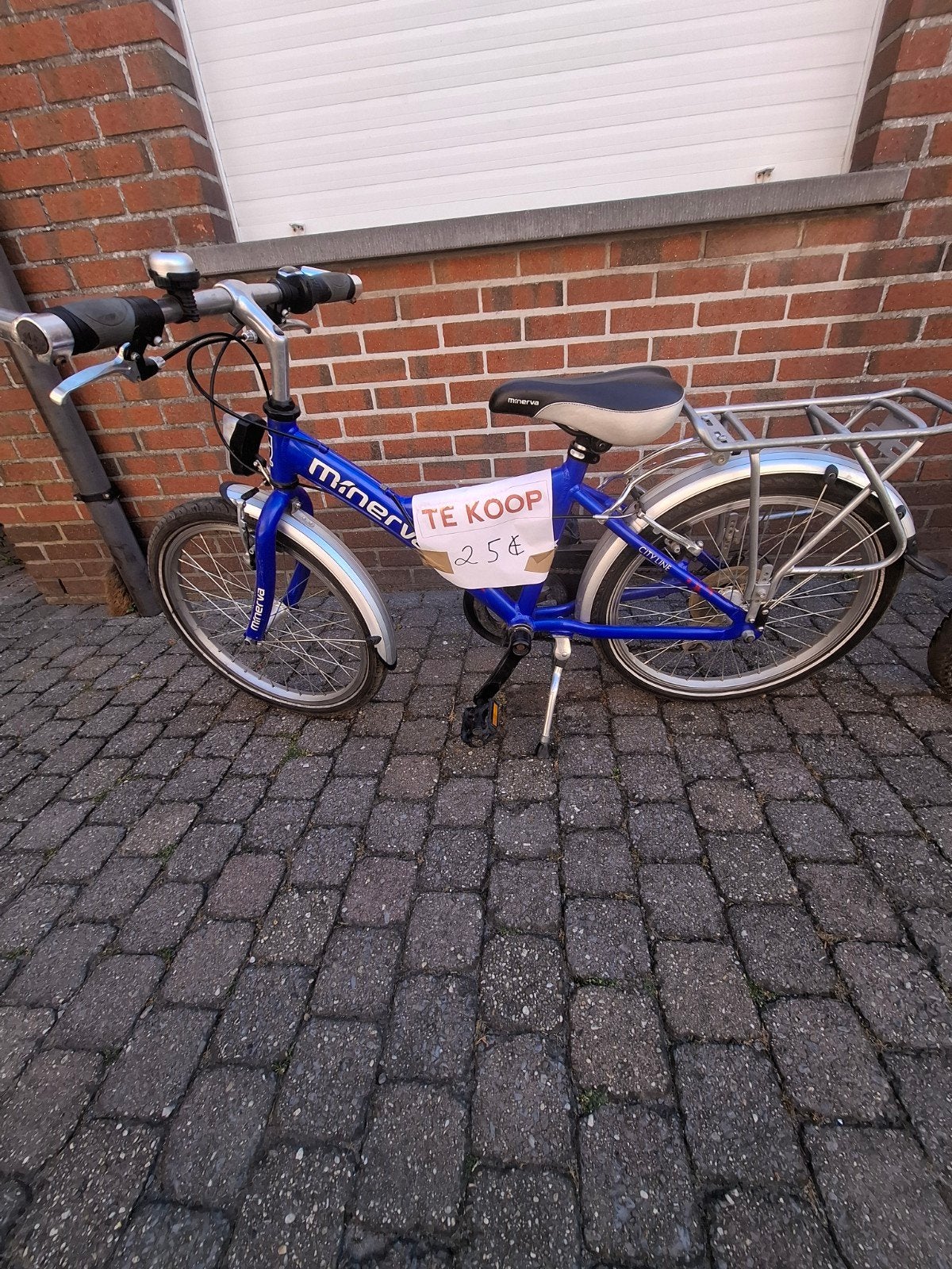 1 blauwe Minerva fiets 20inch  1zwarte fiets 24inch, Fietsen en Brommers, Ophalen, Gebruikt, Versnellingen, Schijfrem