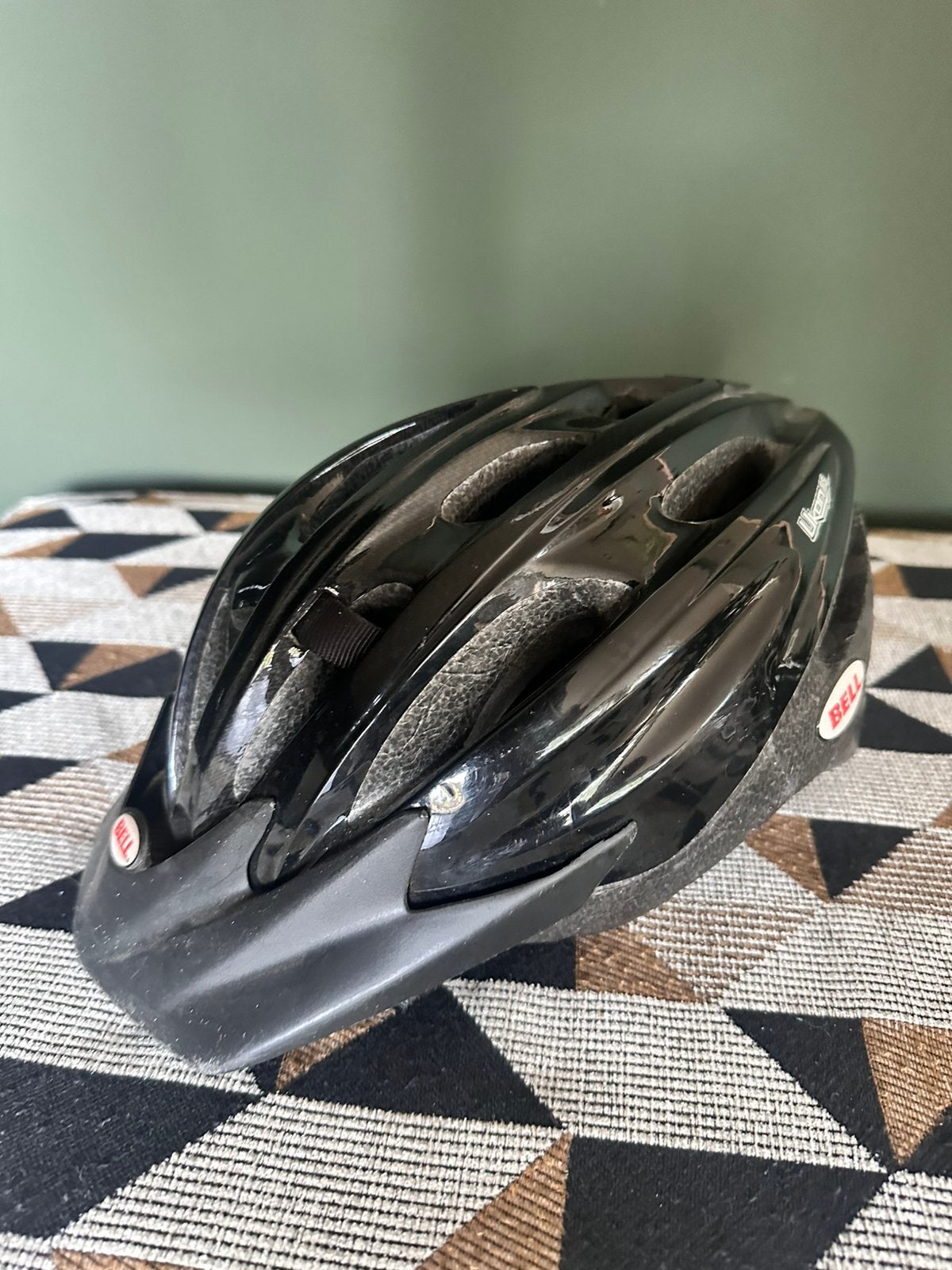 Bell fietshelm, Fietsen en Brommers, Fietsaccessoires | Fietshelmen, Ophalen, Gebruikt, XL