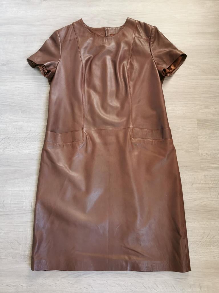 Lederen jurk Caroline Biss - maat 42, Kleding | Dames, Jurken, Bruin, Maat 42/44 (L), Ophalen of Verzenden, Gedragen