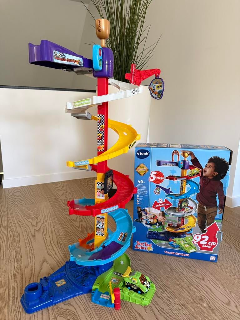 Vtech Toet toet tornado stuntpark, Kinderen en Baby's, Ophalen, Zo goed als nieuw